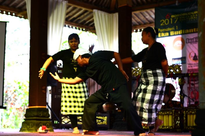 Pertunjukan Teaterikal oleh Tim Kesenian Desa Wisata Salam Magelang
