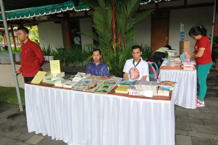 Pameran Buku di Manohara Magelang
