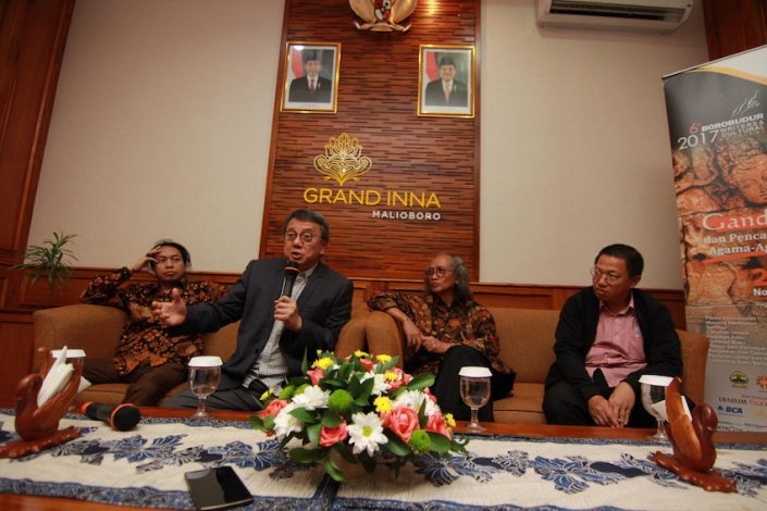 Nara Sumber Salim Lee