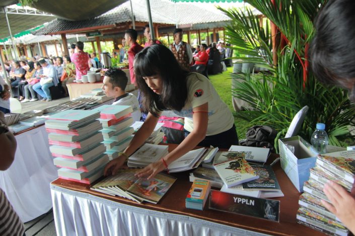 Pameran Buku di Manohara Magelang